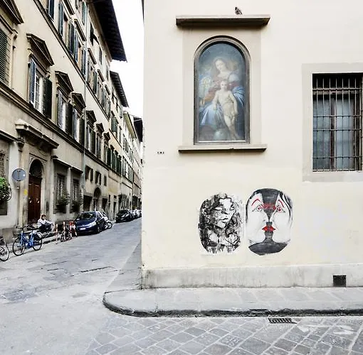 Uffizi Apartamento *