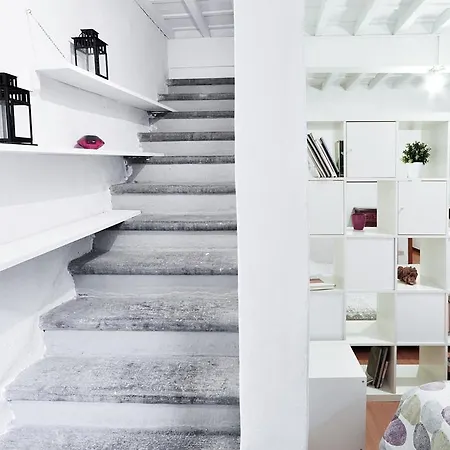 Uffizi Apartment